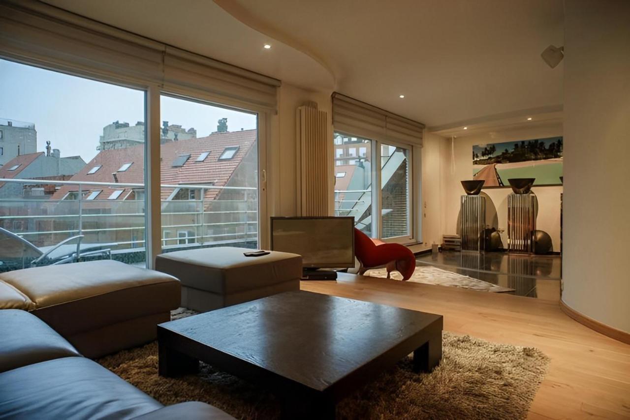 Big And Comfortable Triplex In Knokke Apartamento Exterior foto